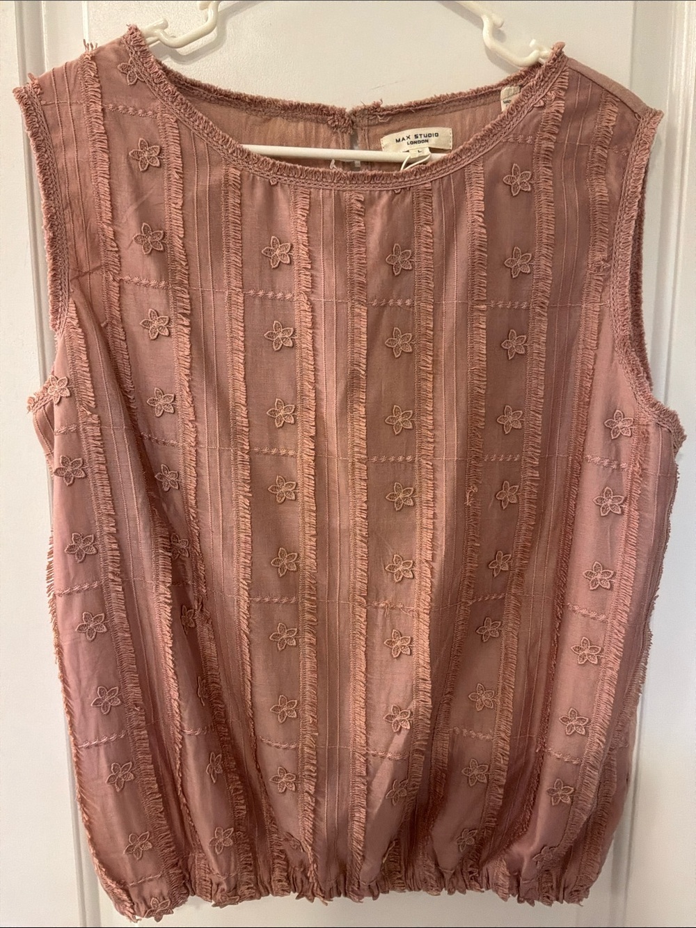 Max Studio Dusty Rose Sleeveless Embroidered Blouson Top